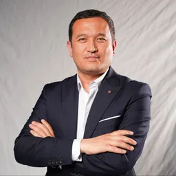 Uchqun Tulavov